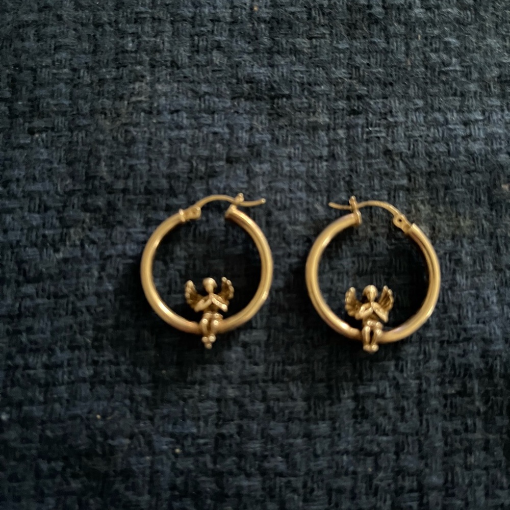 Cute Silver Hoop Eaerings